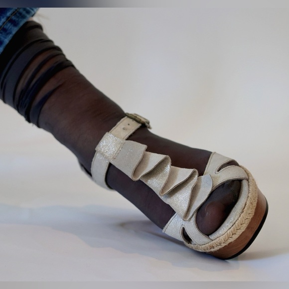 ‘Wonders’ wedge heel sandal - Picture 1 of 10
